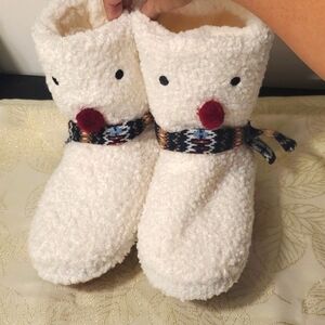 Snowman Slippers Cream and white fleece Size 9
